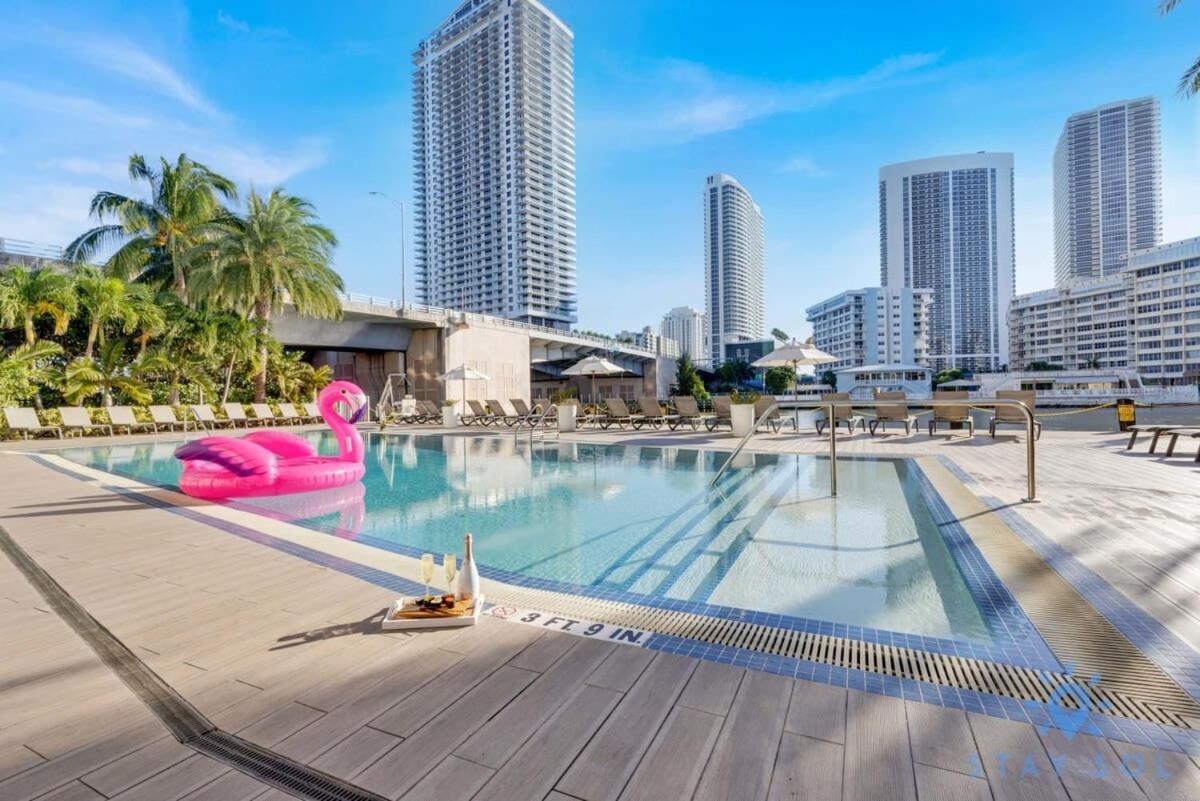 Infinite Views, Amazing Pool, Gym, Near Beach ฮาลลันเดลบีช ภายนอก รูปภาพ