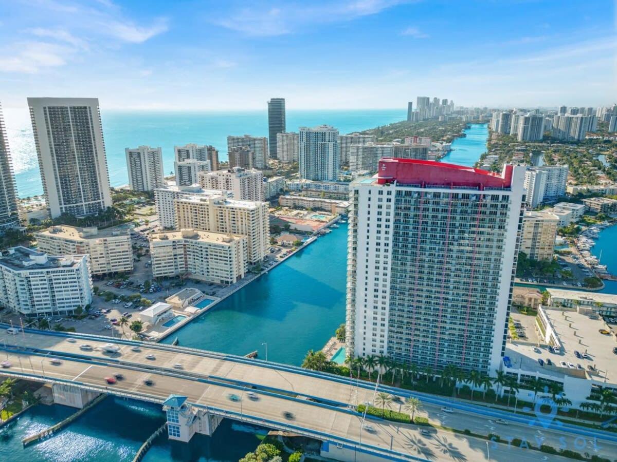 Infinite Views, Amazing Pool, Gym, Near Beach ฮาลลันเดลบีช ภายนอก รูปภาพ