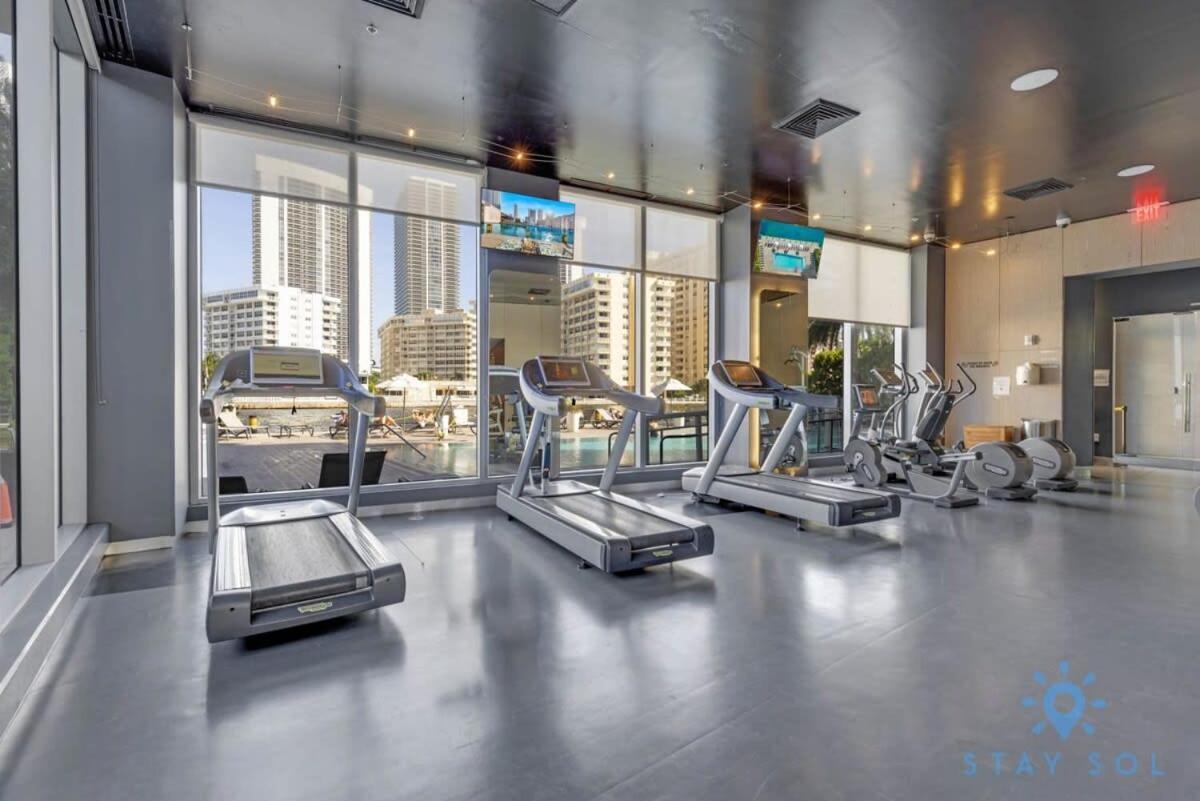 Infinite Views, Amazing Pool, Gym, Near Beach ฮาลลันเดลบีช ภายนอก รูปภาพ