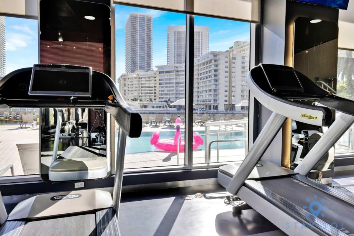 Infinite Views, Amazing Pool, Gym, Near Beach ฮาลลันเดลบีช ภายนอก รูปภาพ