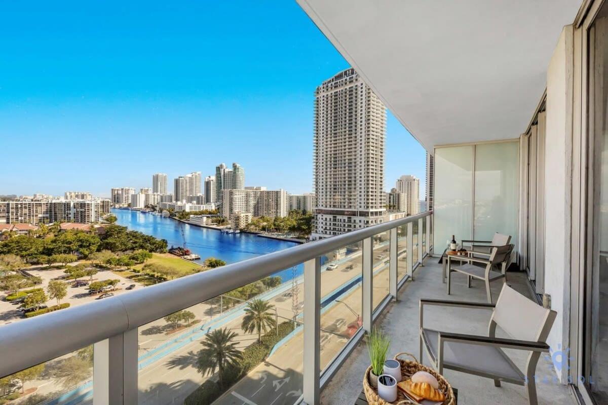Infinite Views, Amazing Pool, Gym, Near Beach ฮาลลันเดลบีช ภายนอก รูปภาพ