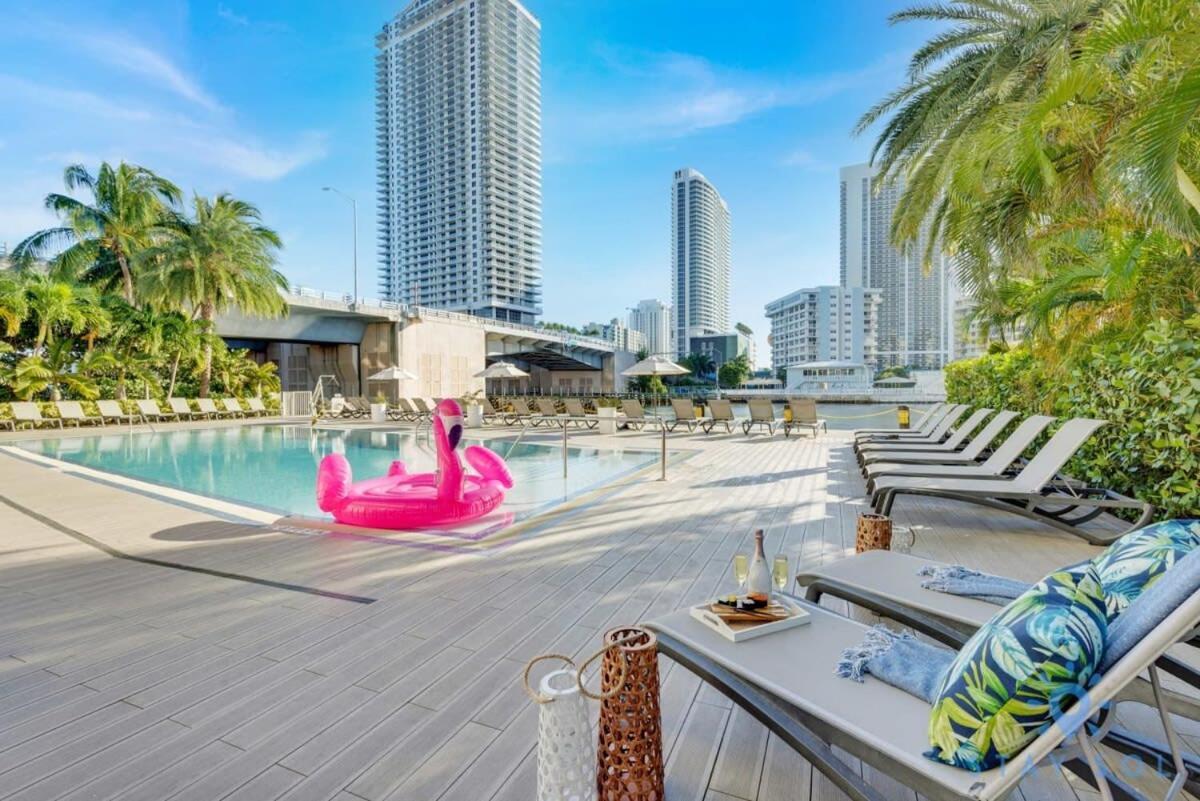 Infinite Views, Amazing Pool, Gym, Near Beach ฮาลลันเดลบีช ภายนอก รูปภาพ